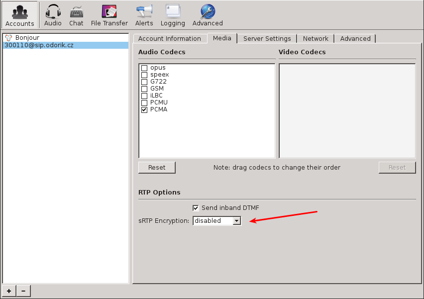 Odchozí hovory začnou fungovat až po zakázání SRTP.
